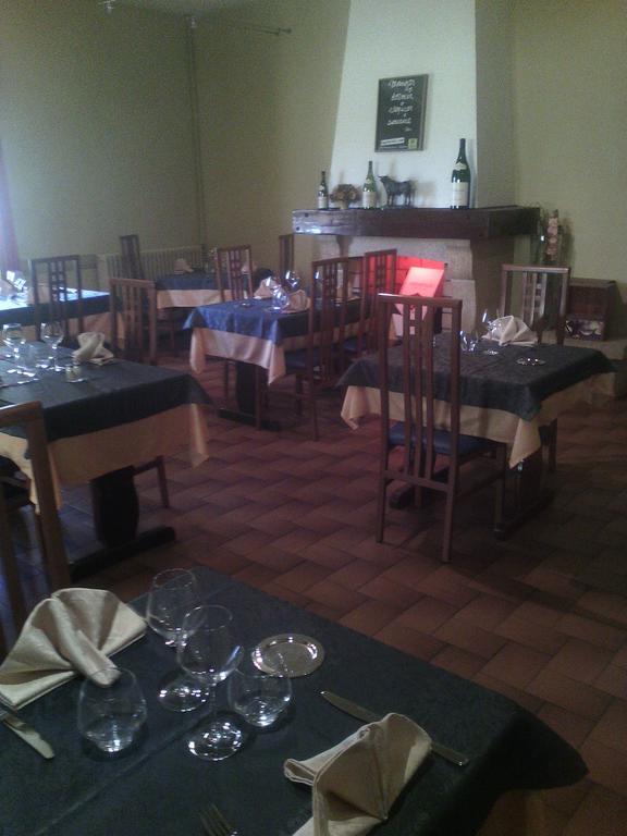 Logis Hotel Des Voyageurs Restaurant La Bonne Tabl'Hay Livron-sur-Drome Exterior photo